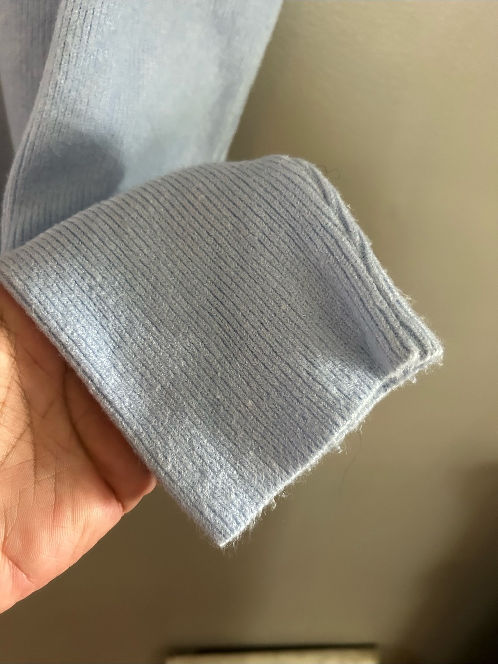 T Tahari Sweater - light blue v-neck ribbed with hood - Picture 6 of 11